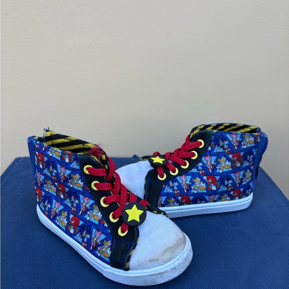 Sonic boys sneakers